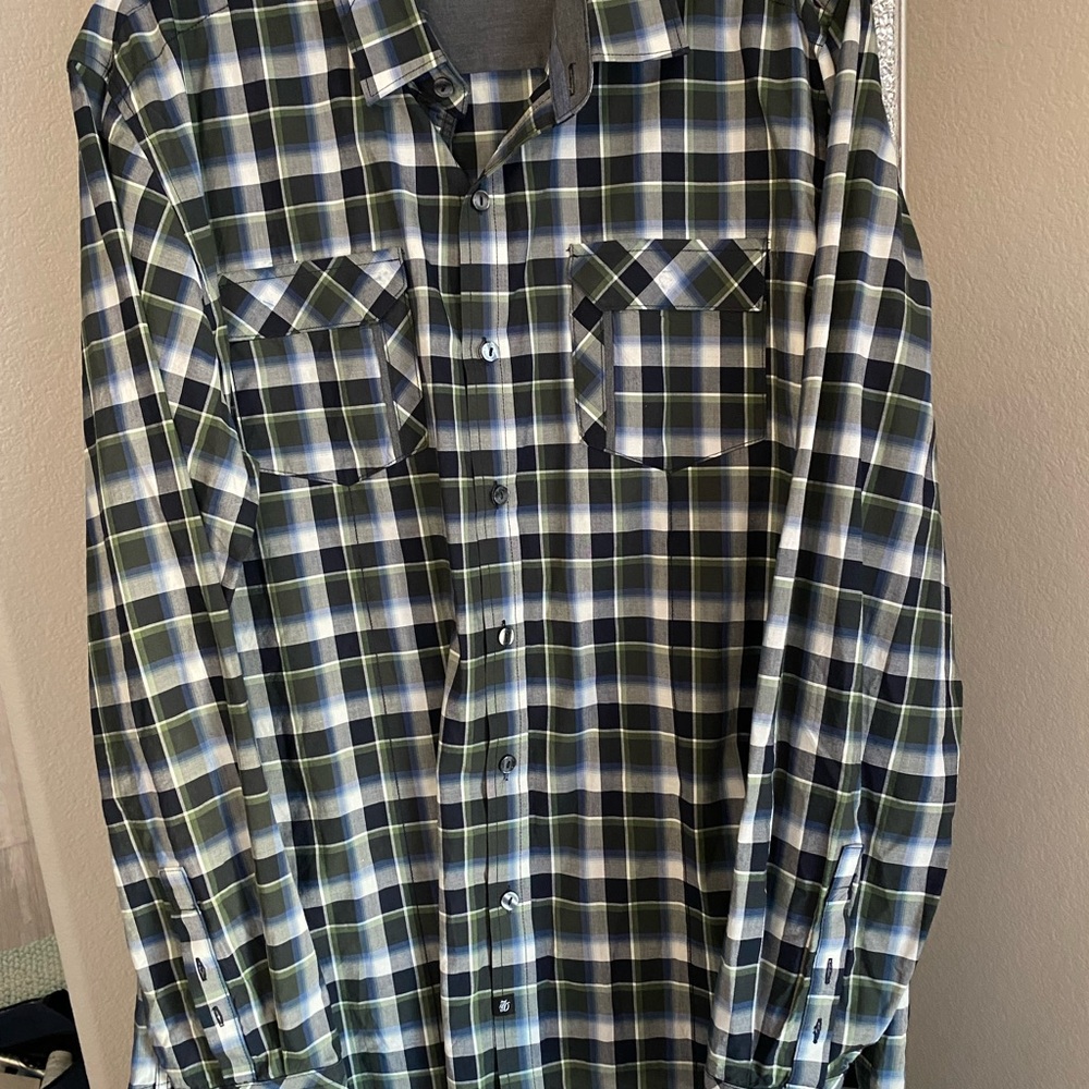 7 Diamonds Men’s Button Down